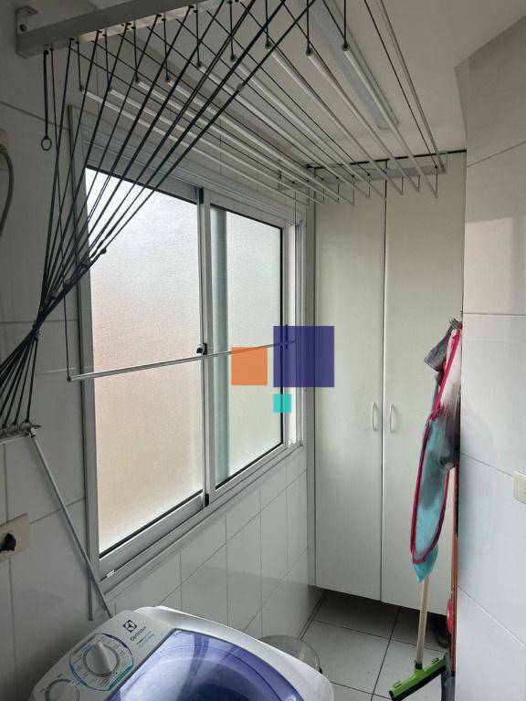 Apartamento à venda com 2 quartos, 70m² - Foto 14