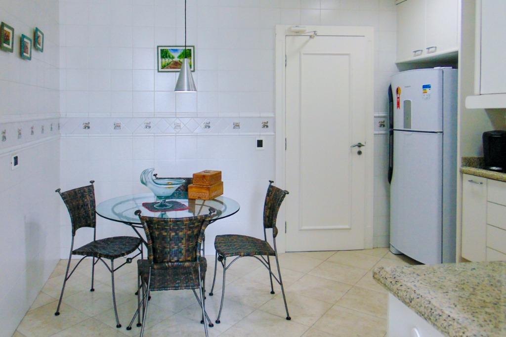 Apartamento à venda com 4 quartos, 160m² - Foto 19