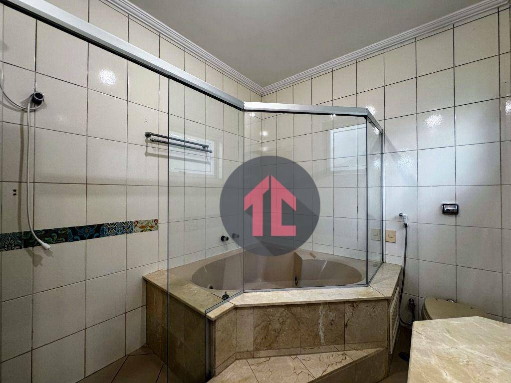Casa de Condomínio à venda e aluguel com 4 quartos, 321m² - Foto 33