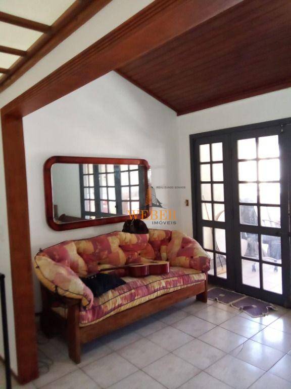 Sobrado à venda com 3 quartos, 207m² - Foto 1