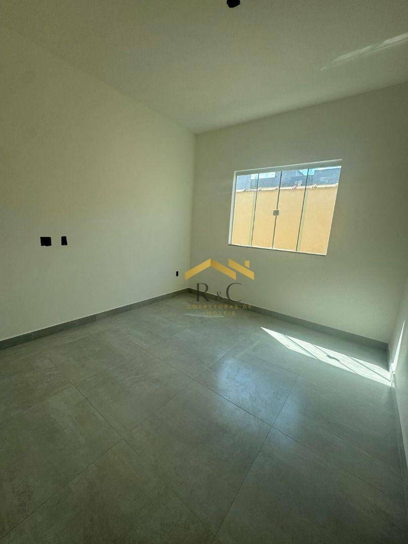 Casa à venda com 3 quartos, 105m² - Foto 16