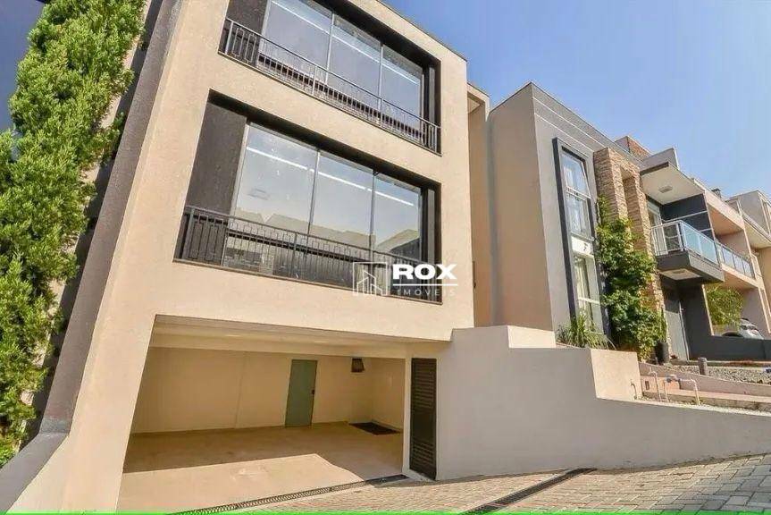 Casa de Condomínio à venda com 3 quartos, 327m² - Foto 1