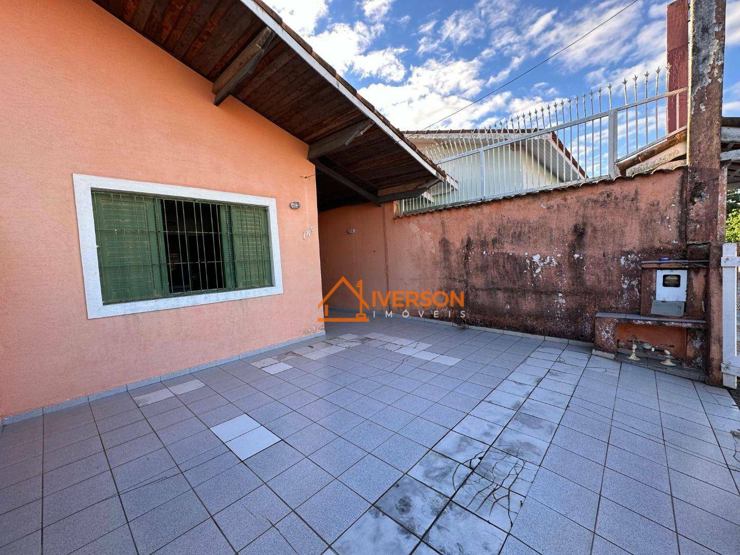 Casa à venda com 2 quartos, 86m² - Foto 2