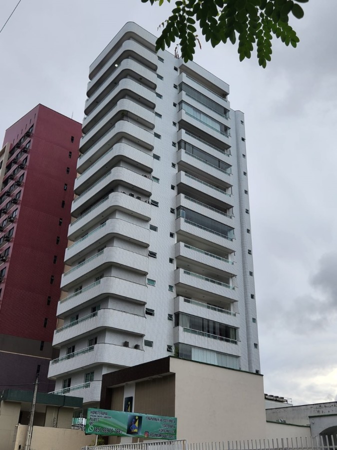 Apartamento à venda com 3 quartos, 170m² - Foto 1
