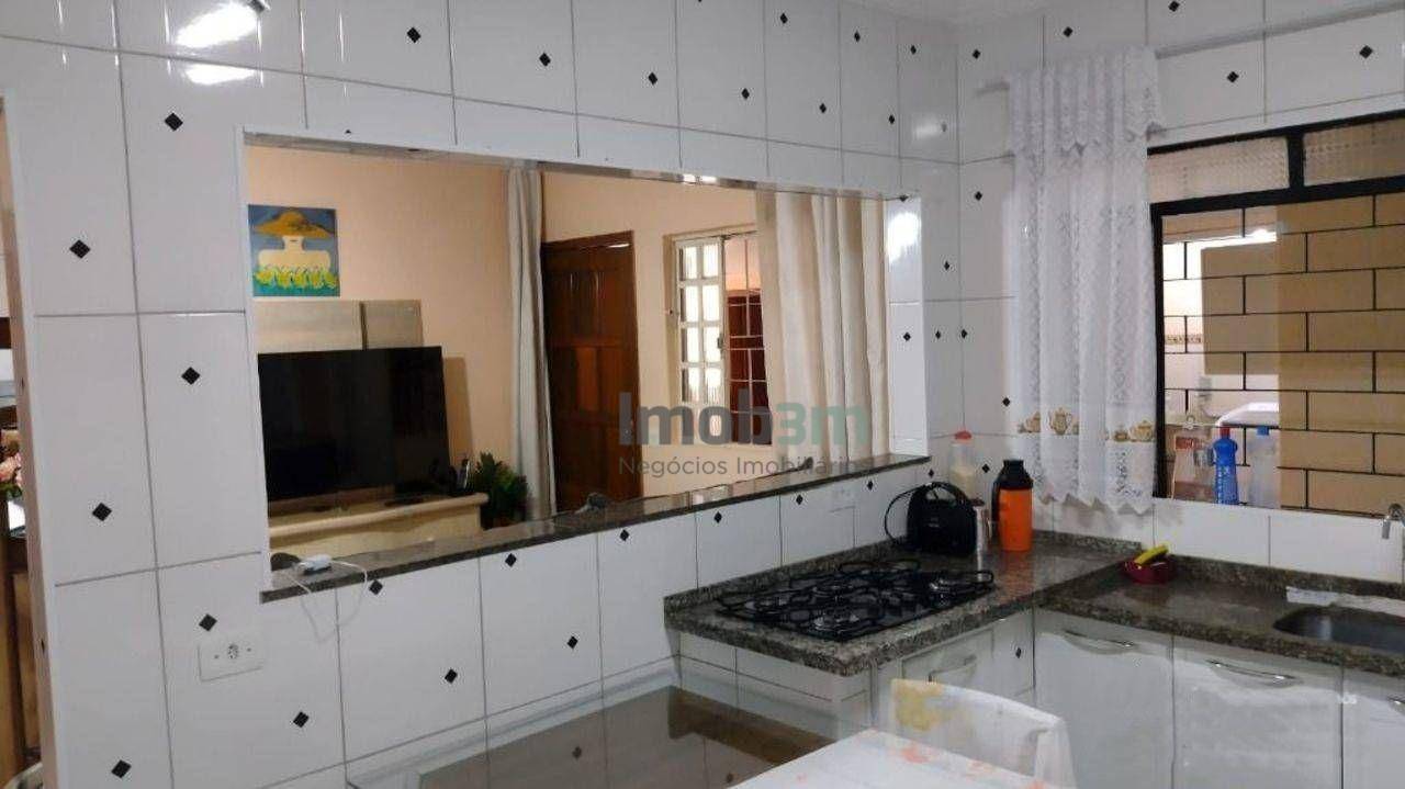 Casa à venda com 2 quartos, 177m² - Foto 9