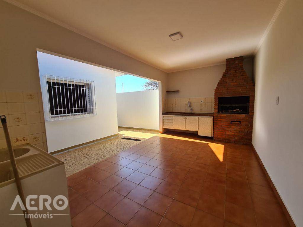 Casa à venda com 3 quartos, 145m² - Foto 18