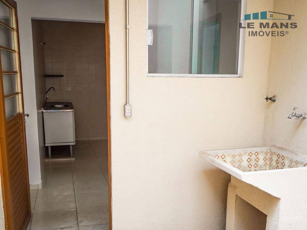 Casa à venda com 3 quartos, 78m² - Foto 8