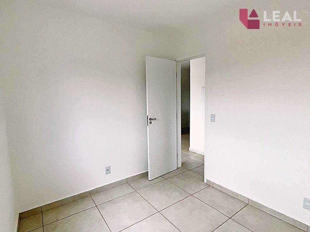 Apartamento para alugar com 2 quartos, 60m² - Foto 9