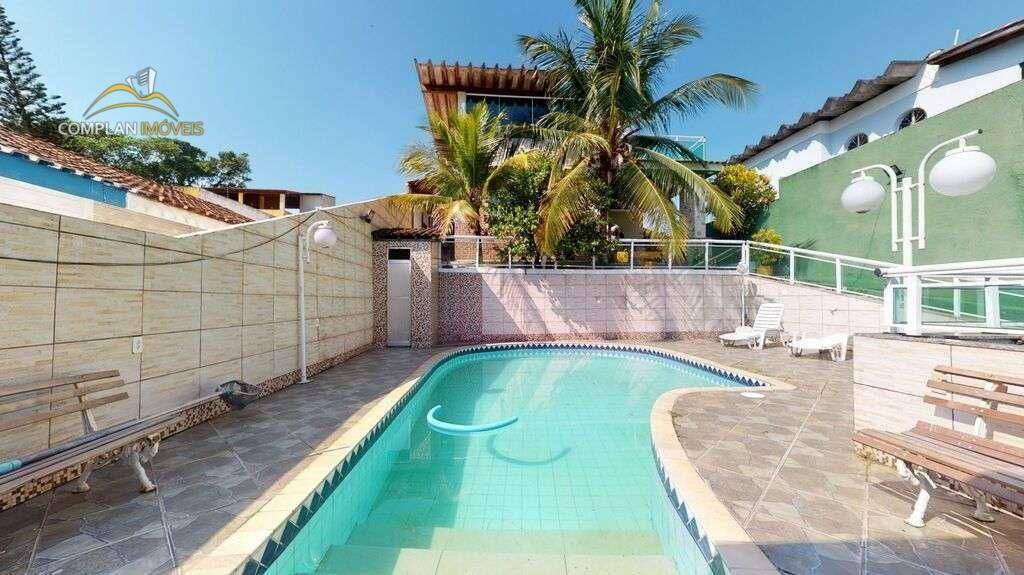 Casa de Condomínio à venda com 6 quartos, 486m² - Foto 2