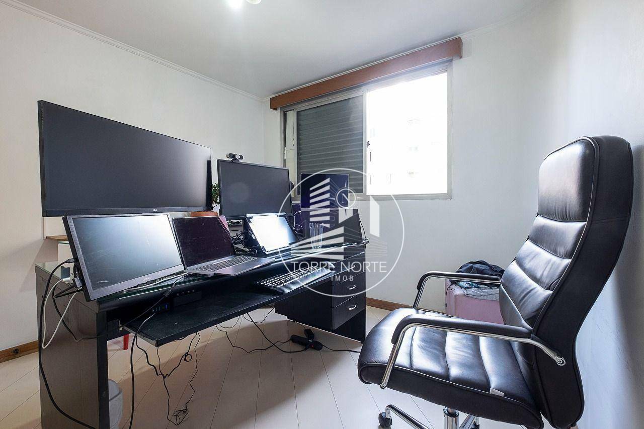 Apartamento à venda com 3 quartos, 142m² - Foto 13