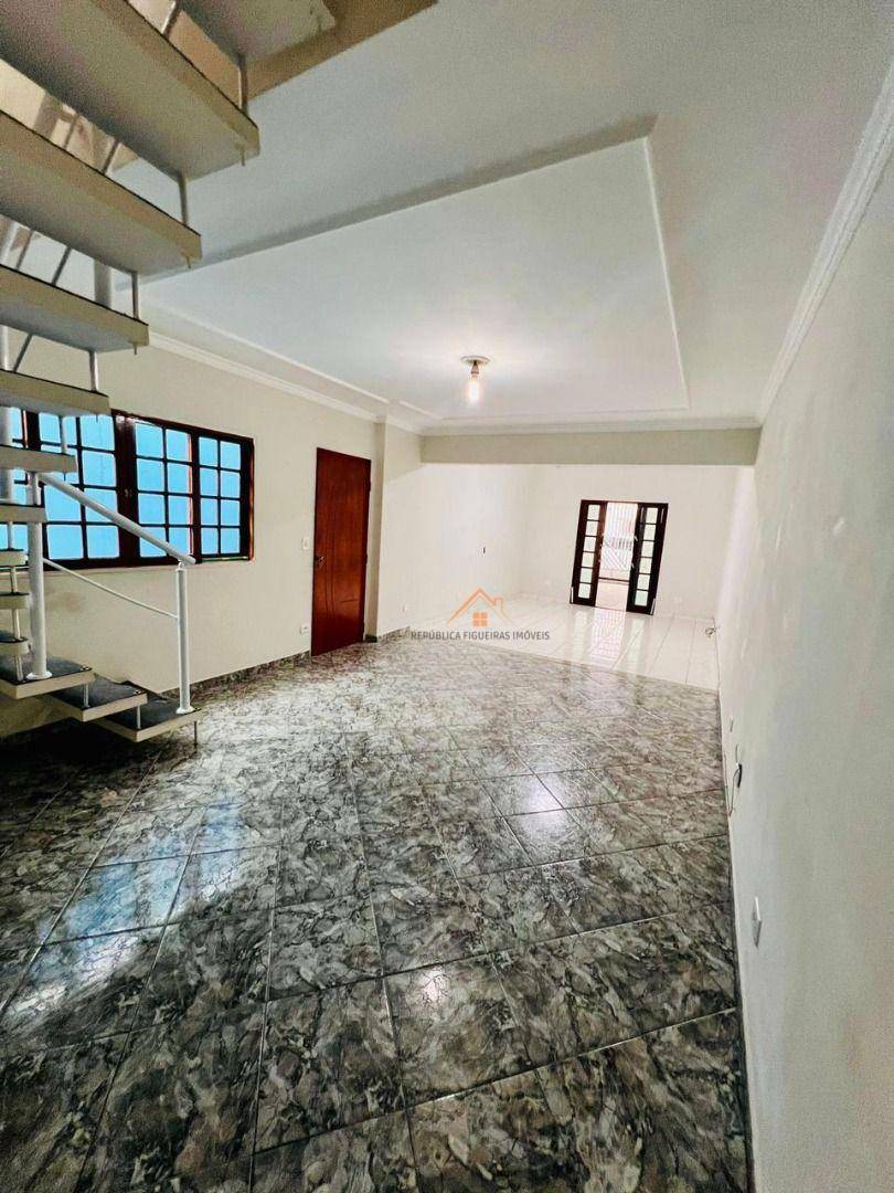 Sobrado à venda com 3 quartos, 223M2 - Foto 3