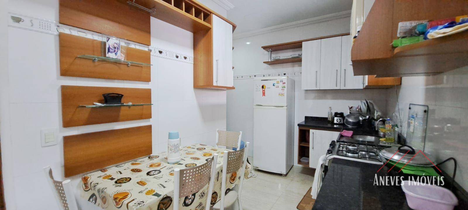 Casa à venda com 3 quartos, 162m² - Foto 4