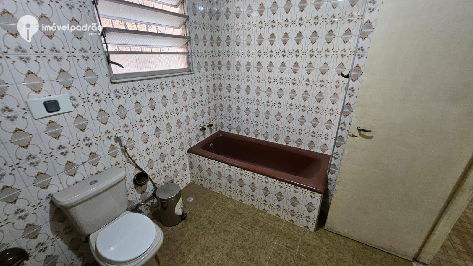 Casa à venda e aluguel com 4 quartos, 400m² - Foto 24