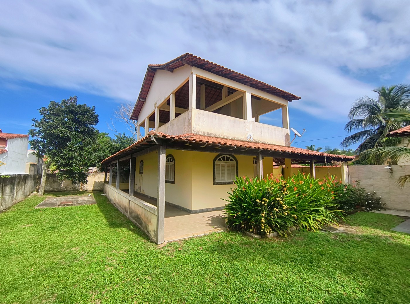 Casa à venda com 3 quartos, 450m² - Foto 1