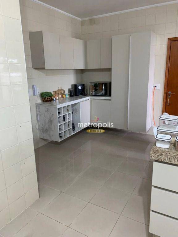 Apartamento à venda com 4 quartos, 188m² - Foto 9