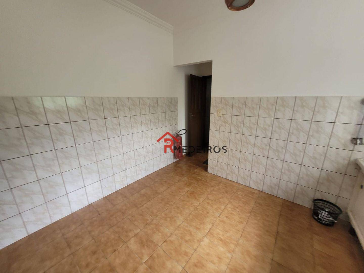 Casa à venda com 3 quartos, 300m² - Foto 19