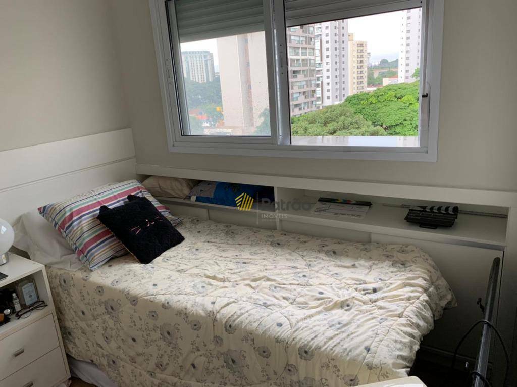 Apartamento à venda com 2 quartos, 70m² - Foto 4