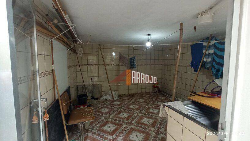 Sobrado à venda com 2 quartos, 200m² - Foto 12