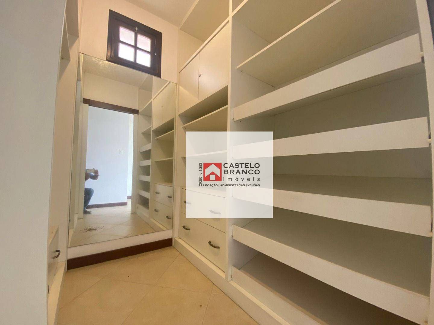 Casa de Condomínio à venda com 4 quartos, 676m² - Foto 15