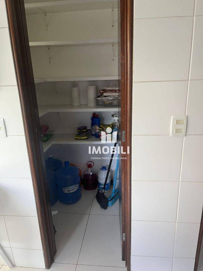 Casa de Condomínio à venda com 4 quartos, 249m² - Foto 23