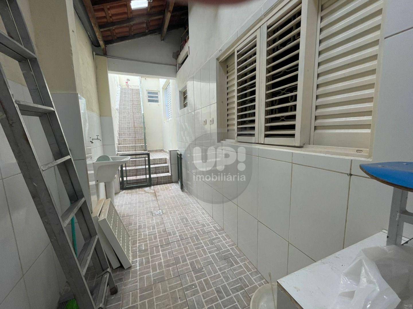 Casa à venda com 2 quartos, 74m² - Foto 12