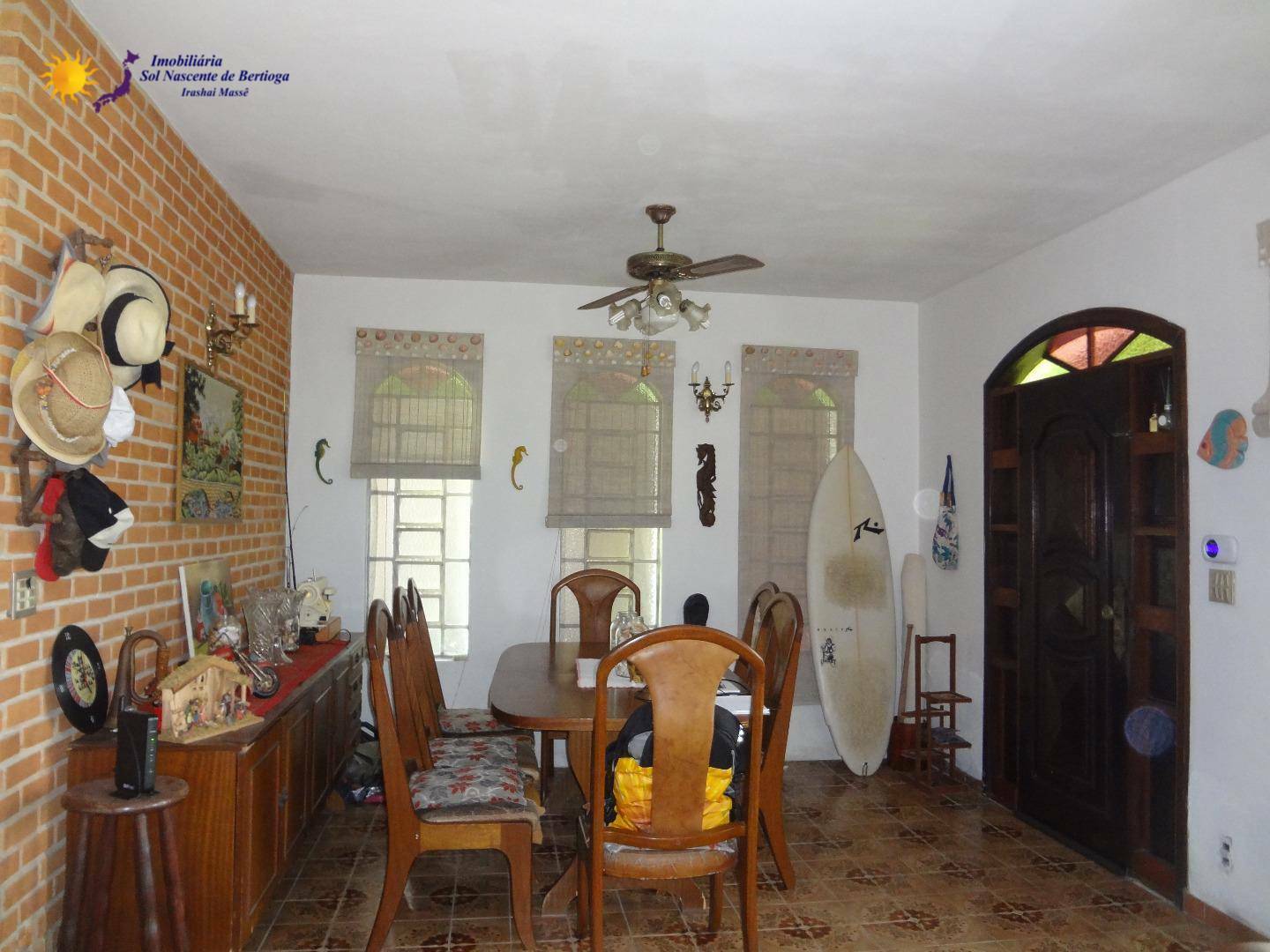 Casa à venda com 3 quartos, 200m² - Foto 7