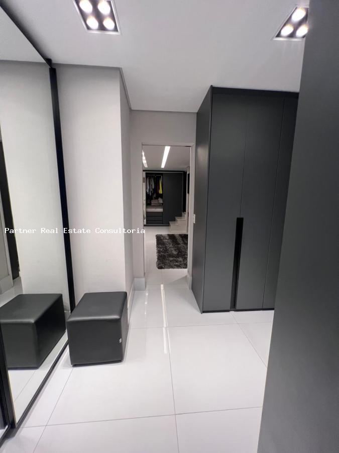 Cobertura à venda com 3 quartos, 243m² - Foto 8