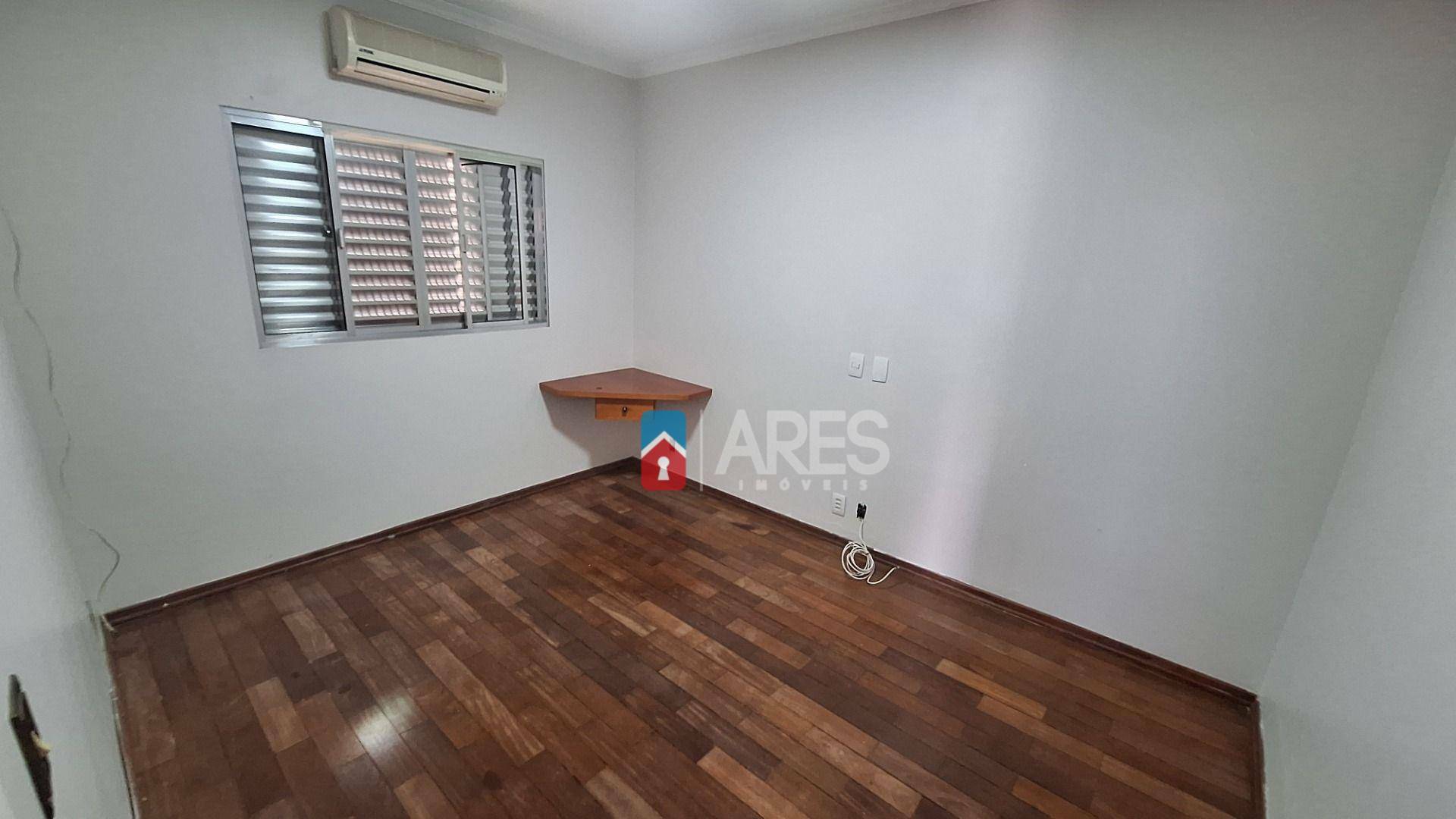 Casa à venda com 3 quartos, 221m² - Foto 12