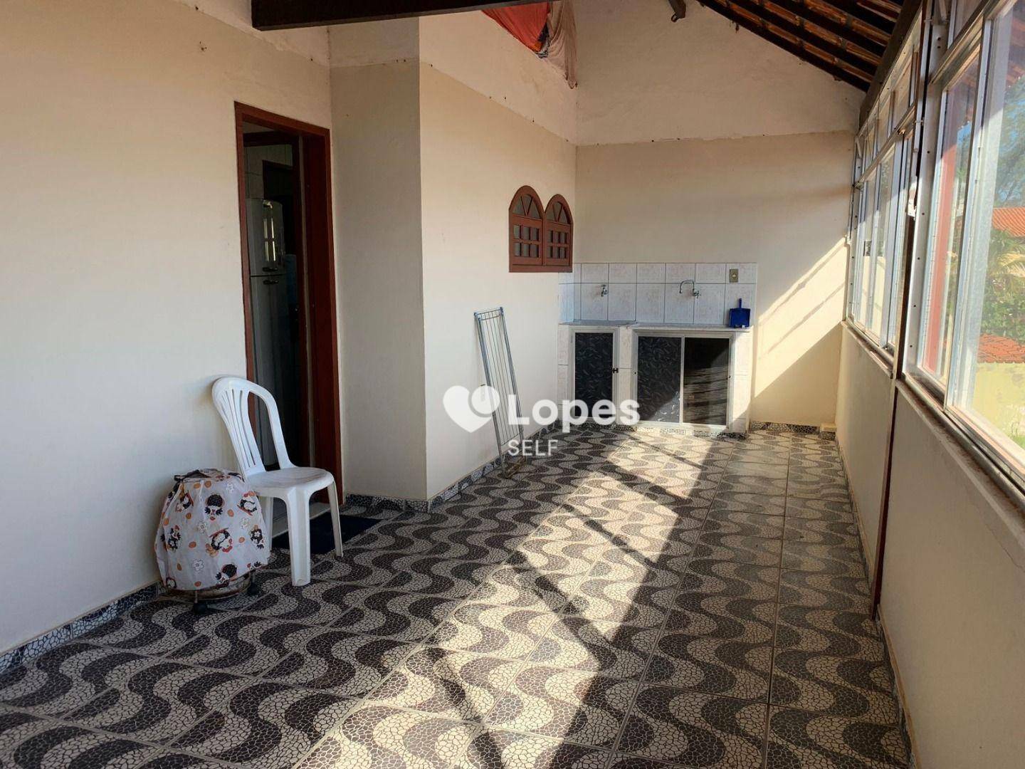 Casa à venda com 4 quartos, 217m² - Foto 12