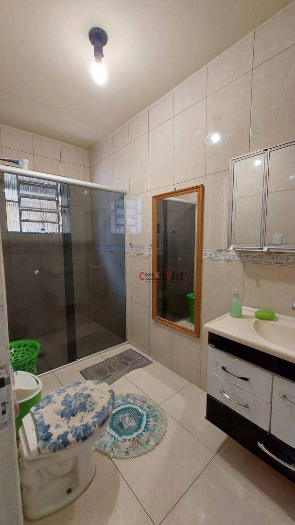 Casa à venda com 3 quartos, 220m² - Foto 11