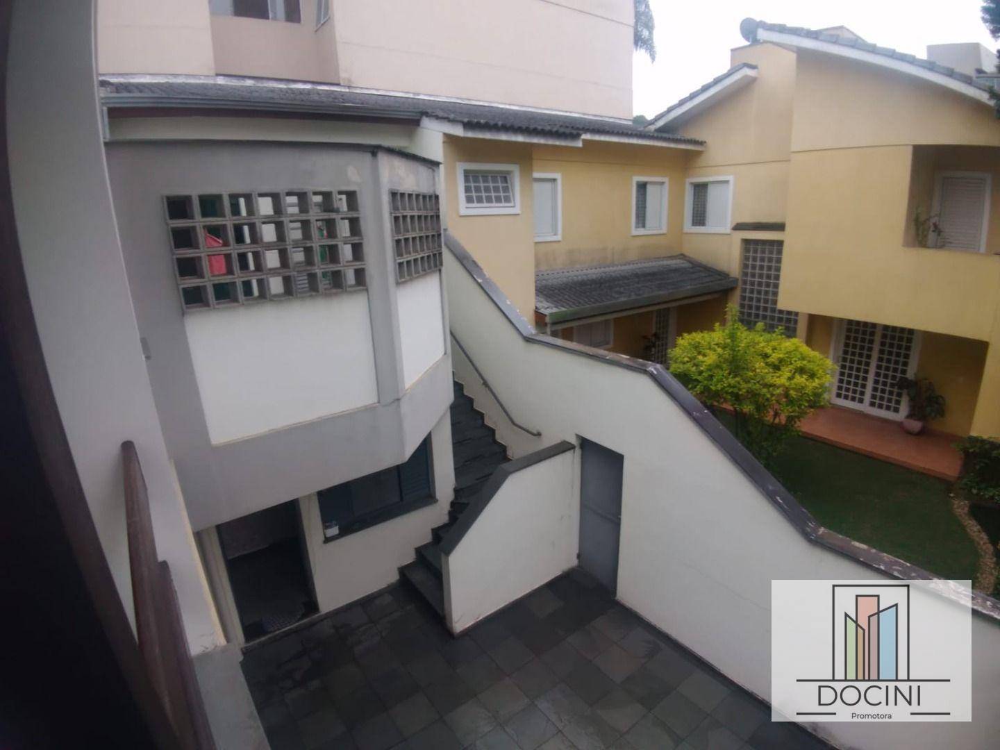 Casa para alugar com 3 quartos, 360M2 - Foto 34