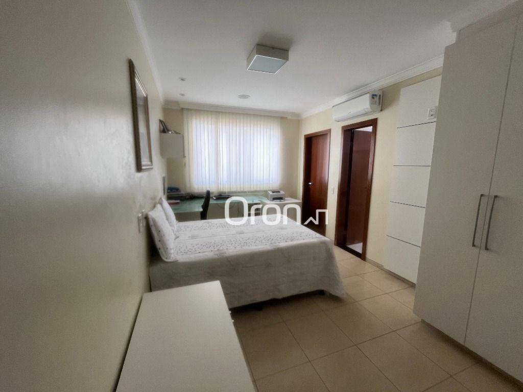 Sobrado à venda com 4 quartos, 341m² - Foto 13