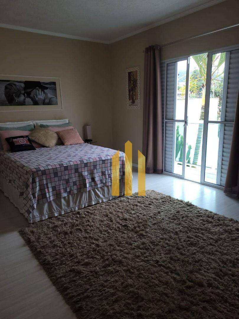 Sobrado à venda com 3 quartos, 205m² - Foto 29