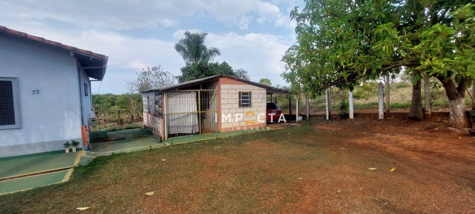 Chácara, 2 quartos, 1311 m² - Foto 4