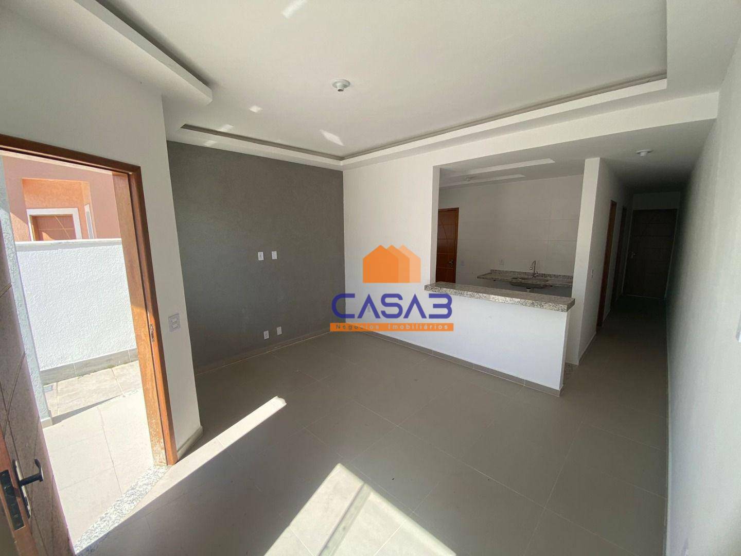 Casa à venda com 2 quartos, 75m² - Foto 3