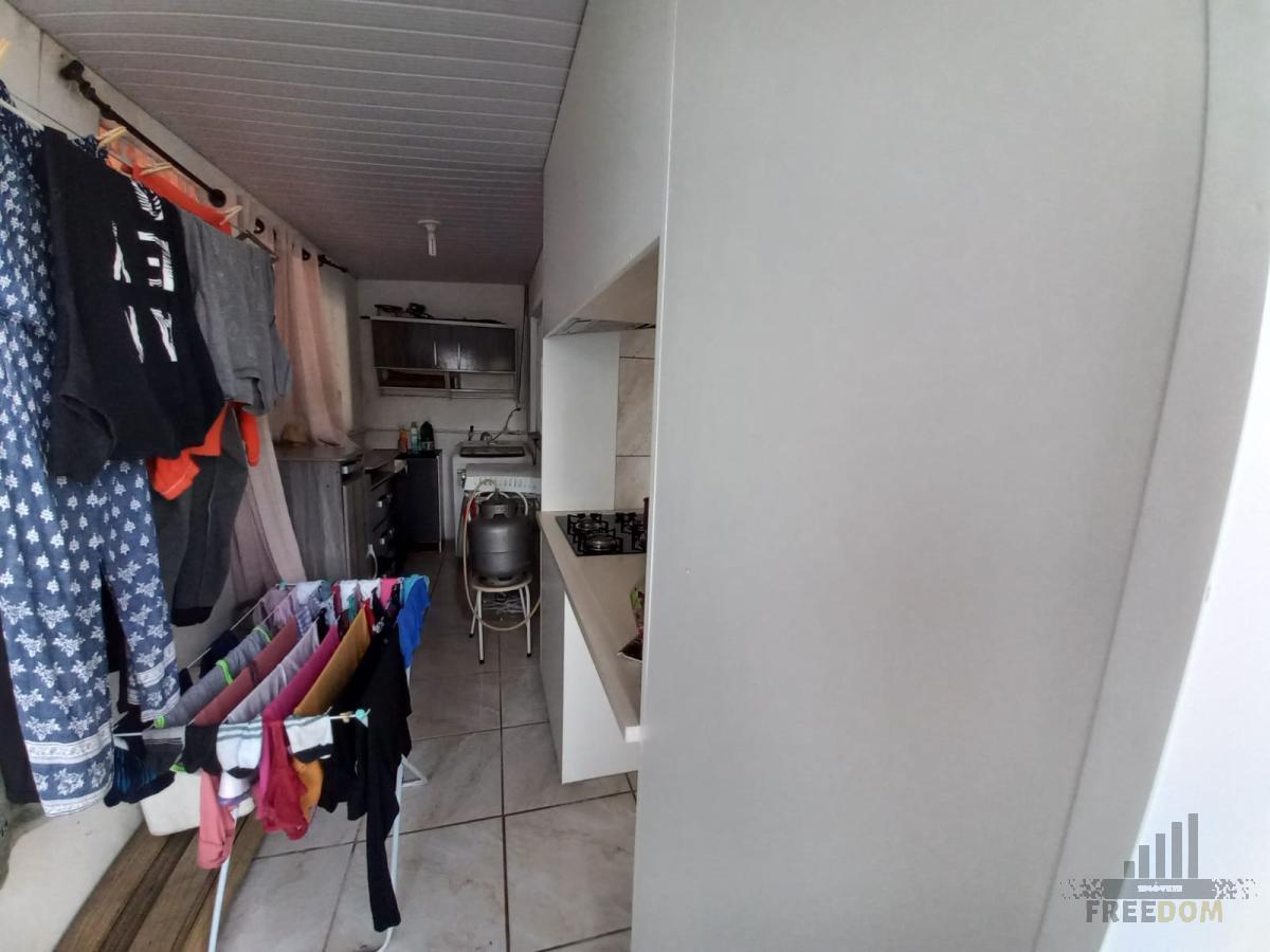 Casa à venda com 2 quartos, 98m² - Foto 17