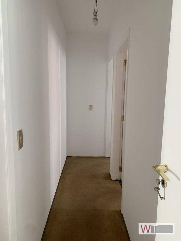 Apartamento à venda com 3 quartos, 125m² - Foto 19