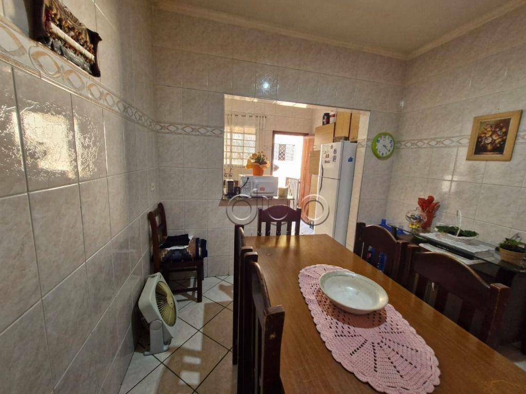 Casa à venda com 2 quartos, 80m² - Foto 17