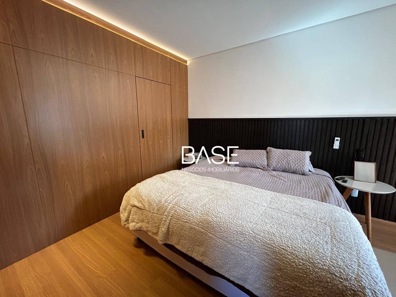Apartamento, 3 quartos, 144 m² - Foto 2