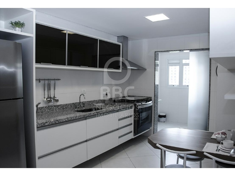 Apartamento à venda com 3 quartos, 121m² - Foto 7