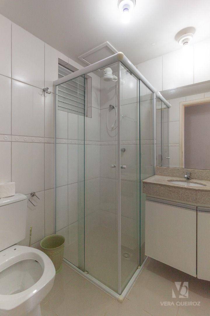 Apartamento para alugar com 2 quartos, 58m² - Foto 12