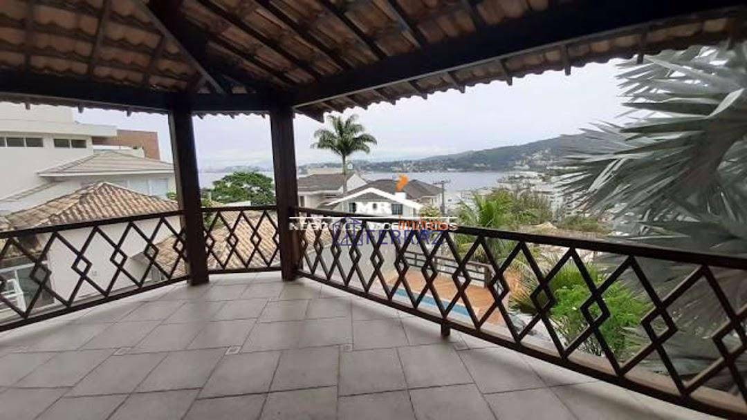 Casa à venda com 4 quartos, 258m² - Foto 30