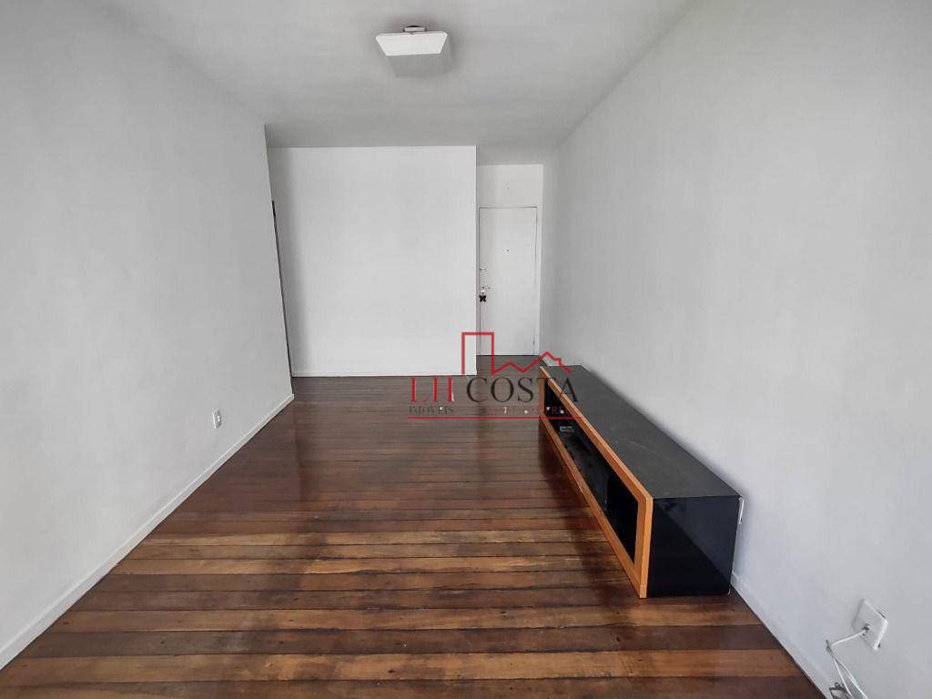 Apartamento à venda com 2 quartos, 75m² - Foto 6