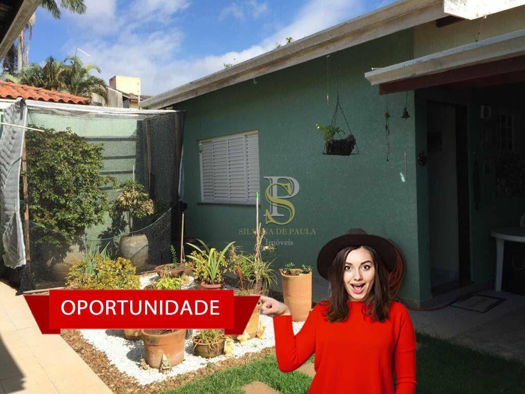 Casa à venda com 3 quartos, 141m² - Foto 1