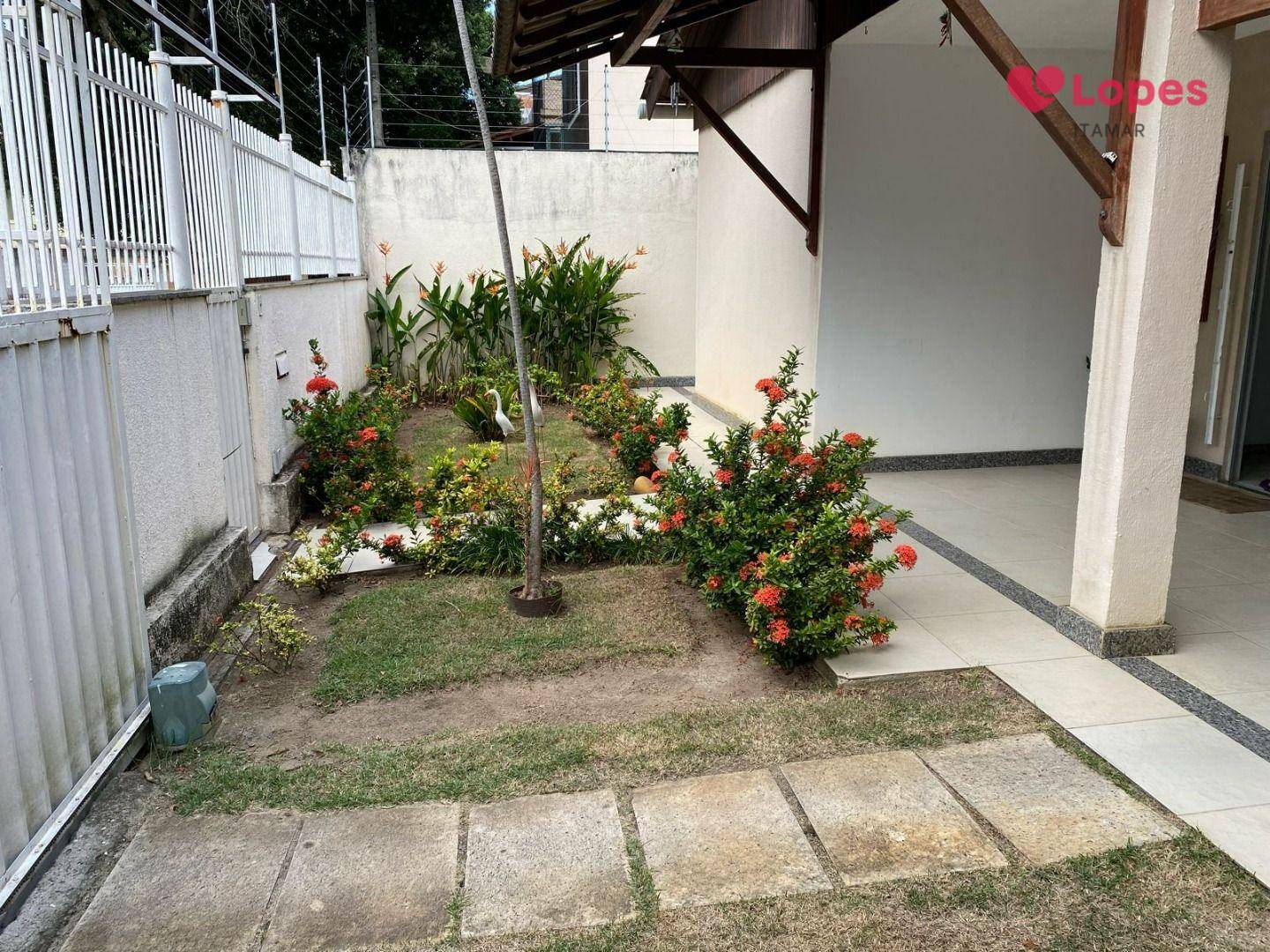 Casa à venda com 3 quartos, 250m² - Foto 4