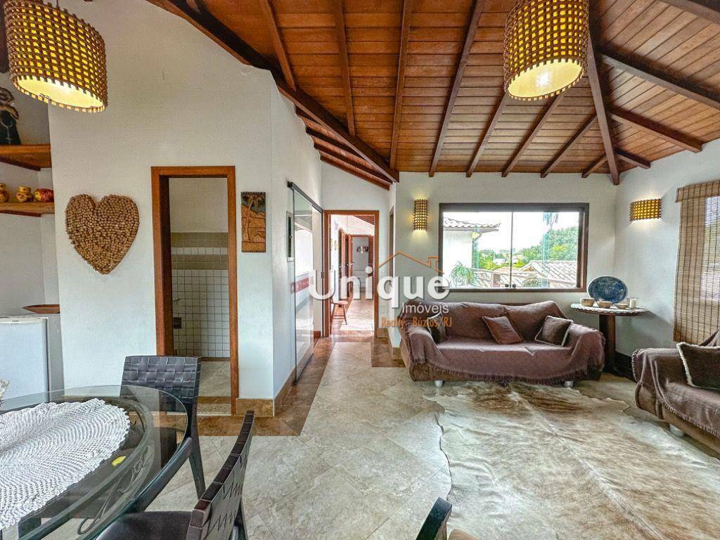 Casa à venda com 8 quartos, 328m² - Foto 44