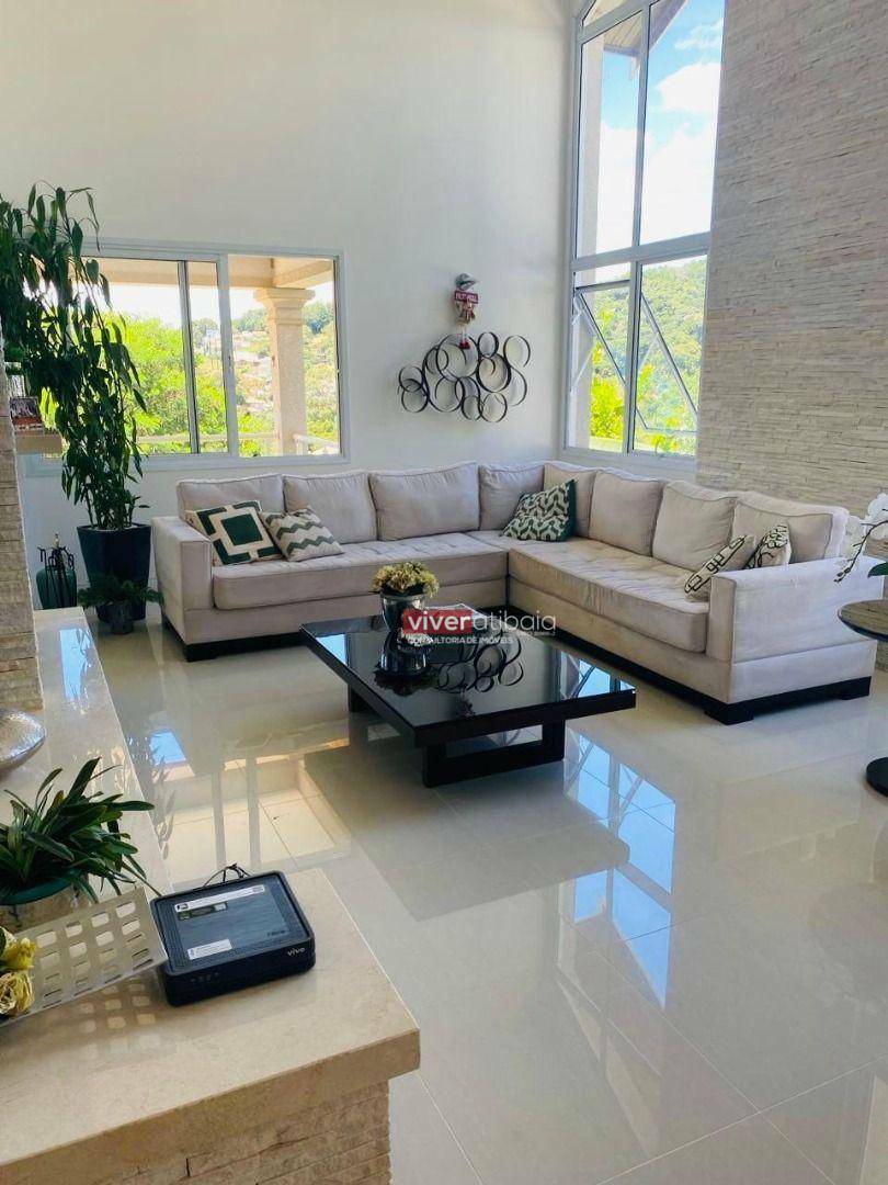 Casa à venda e aluguel com 5 quartos, 550m² - Foto 1