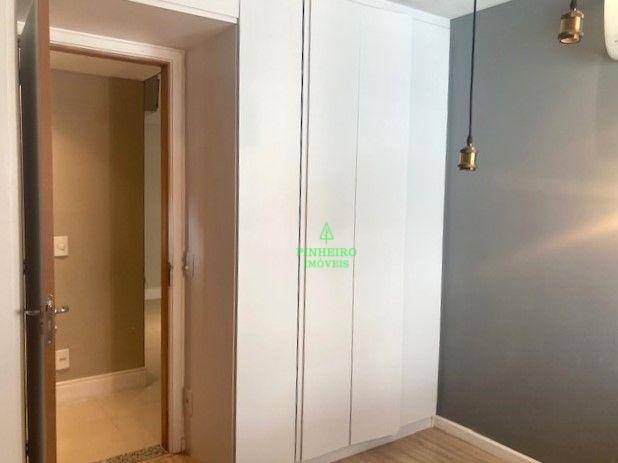 Apartamento à venda com 3 quartos, 130m² - Foto 15