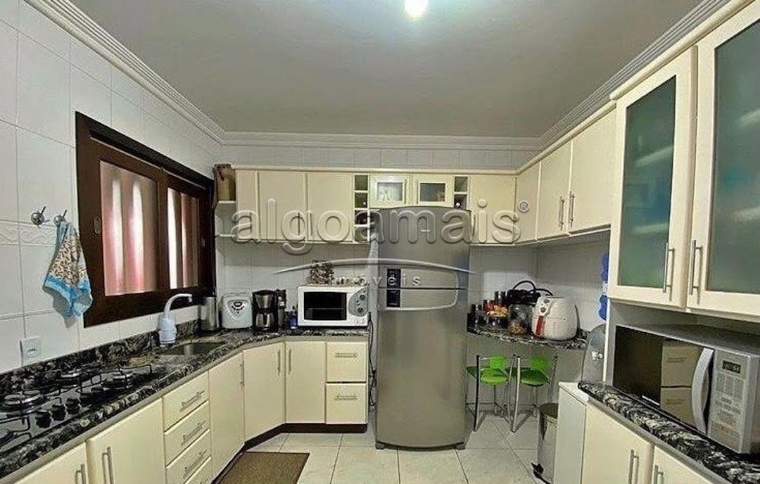 Casa à venda com 3 quartos, 191m² - Foto 5