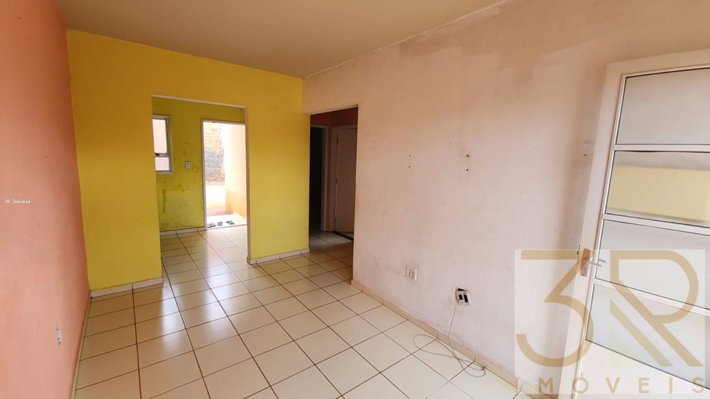 Casa à venda com 2 quartos, 160m² - Foto 8